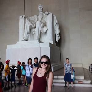 Meet your Posher, Olivia